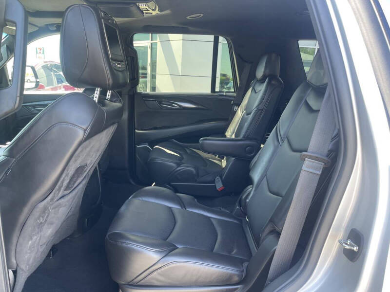 2019 Cadillac Escalade Platinum
