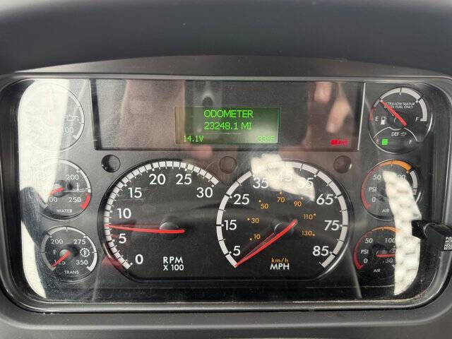 2023 Freightliner M2 106