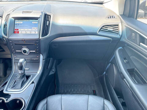 2017 Ford Edge Titanium