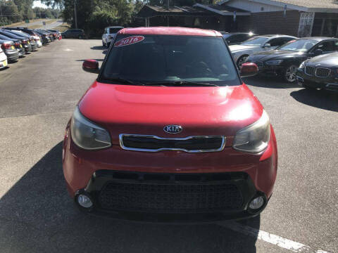 2016 Kia Soul +