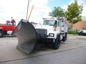 2001 Mack RD688S for sale at LaPine Trucks & Trailers in Richland MS