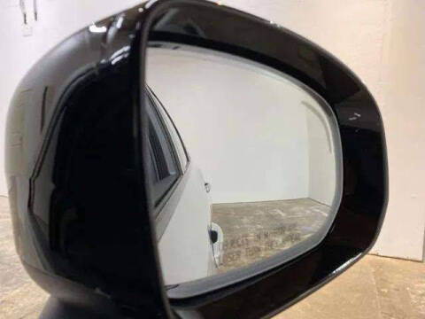 2025 Volvo XC60 B5 Core Dark Theme