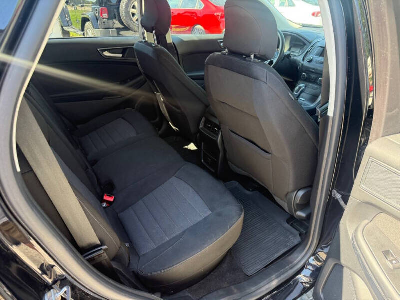 2018 Ford Edge SE