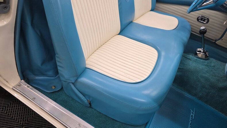 1956 Ford Thunderbird