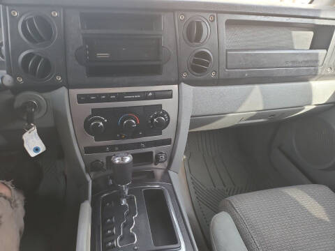 2007 Jeep Commander Sport