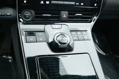 2024 Toyota bZ4X Limited