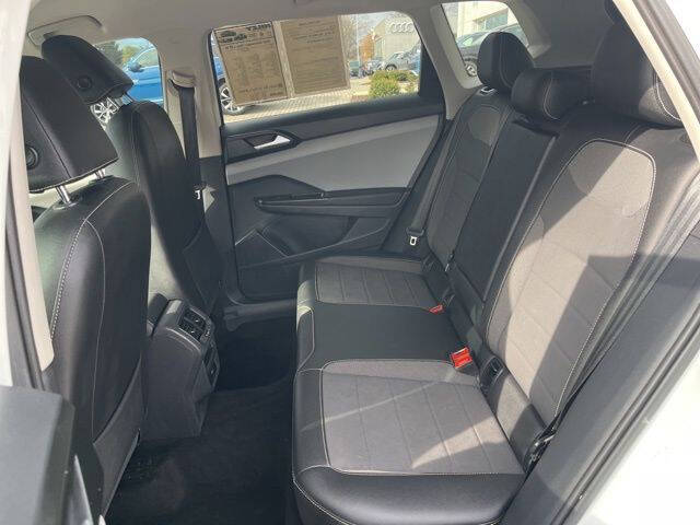 2023 Volkswagen Taos SE