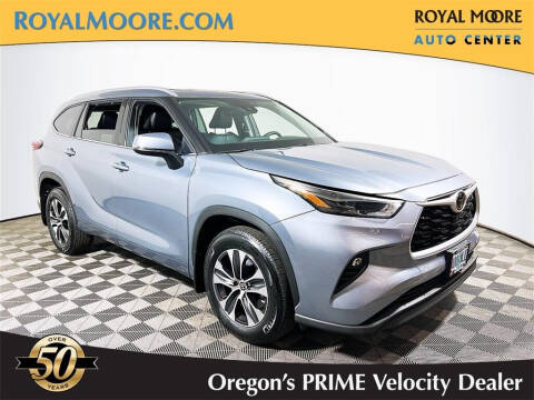 2022 Toyota Highlander for sale at Royal Moore Custom Finance in Hillsboro OR