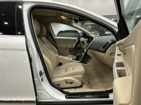 2015 Volvo XC60 T5 Premier