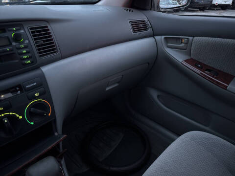 2003 Toyota Corolla LE