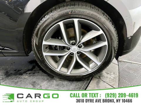 2025 Land Rover Range Rover P400 SE LWB