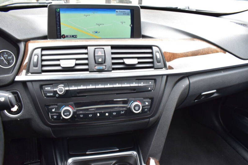 2015 BMW 3 Series 328i xDrive