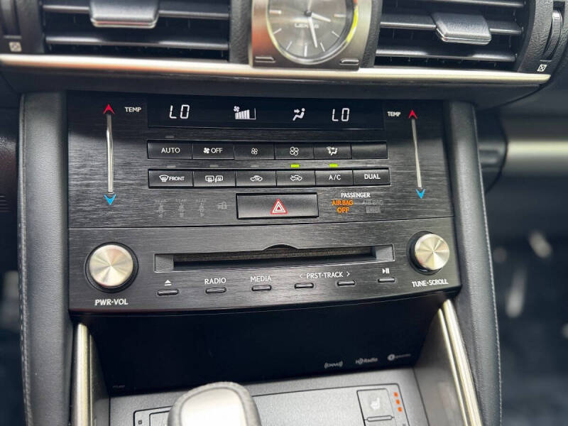 2018 Lexus IS 300