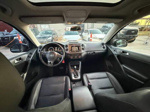 2013 Volkswagen Tiguan SE 4Motion