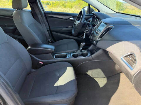 2019 Chevrolet Cruze LS