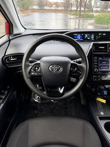 2022 Toyota Prius LE