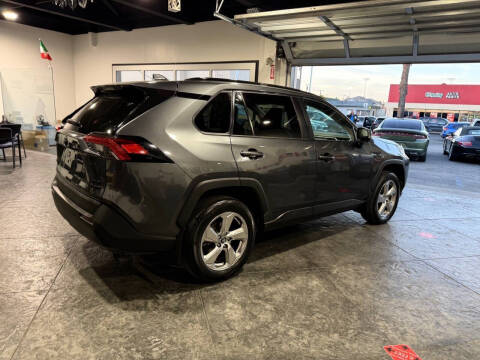2021 Toyota RAV4 Hybrid XLE Premium