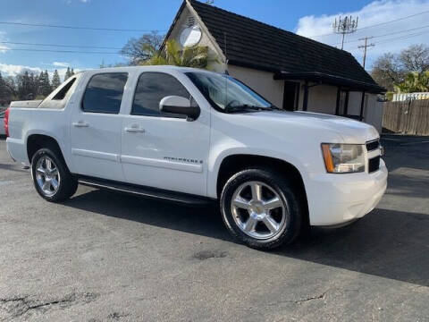 2009 Chevrolet Avalanche for sale at Three Bridges Auto Sales in Fair Oaks CA