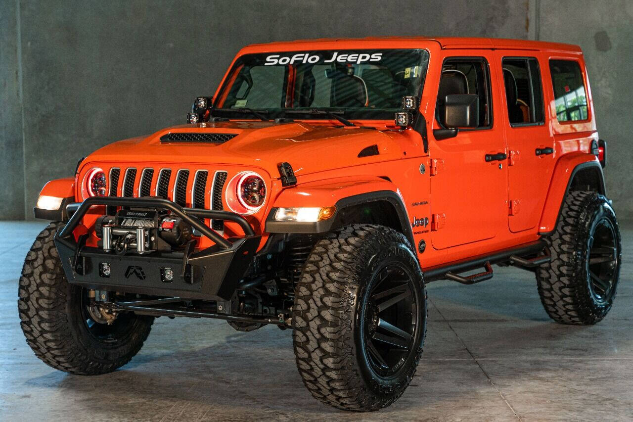 2018 JEEP Wrangler SUV / Crossover - $47,999
