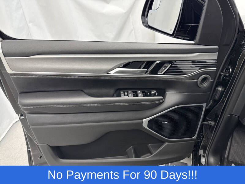 2025 Jeep Wagoneer L Series III