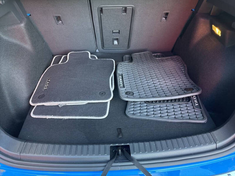 2023 Volkswagen Taos SE 4Motion