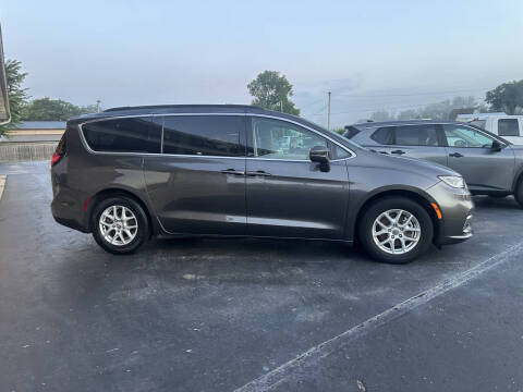 2022 Chrysler Pacifica Touring L