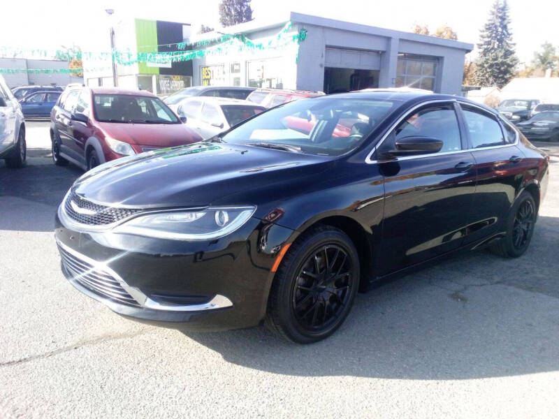 2016 Chrysler 200 Limited's photo