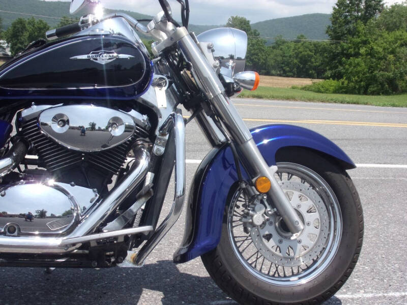 2005 Suzuki Boulevard