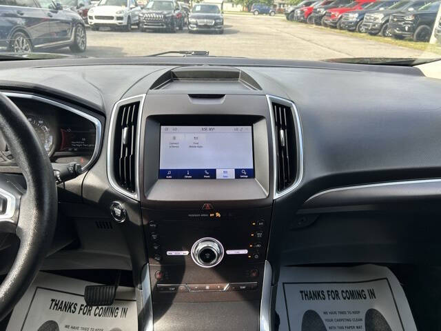 2020 Ford Edge Titanium