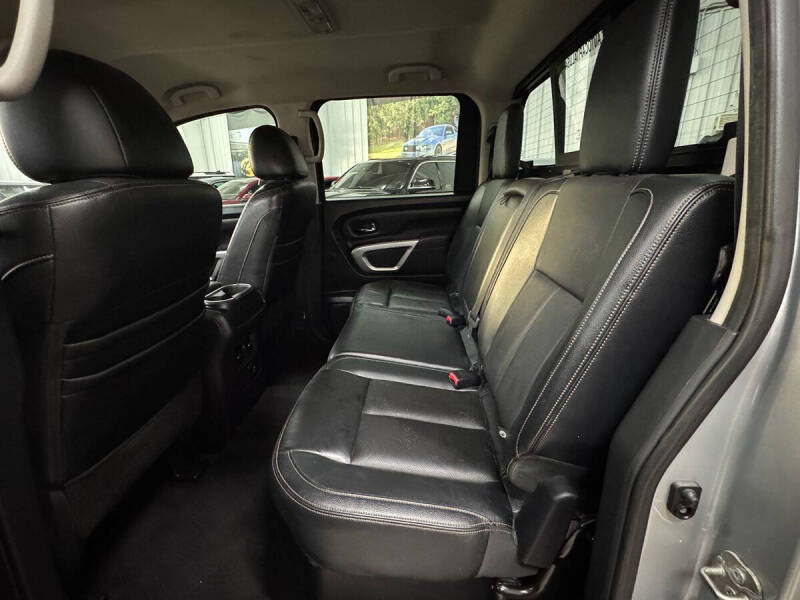 2017 Nissan Titan XD SL