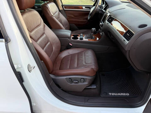 2013 Volkswagen Touareg TDI Lux