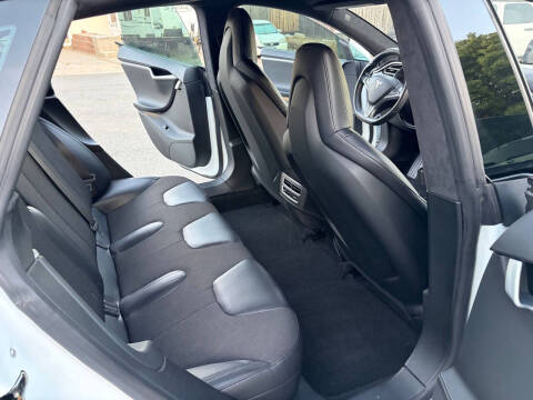 2014 Tesla Model S P85