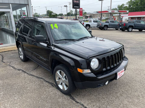 2014 Jeep Patriot for sale at ROTMAN MOTOR CO in Maquoketa IA