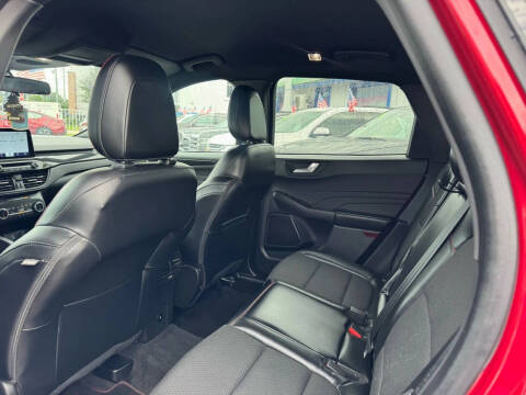 2023 Ford Escape ST-Line