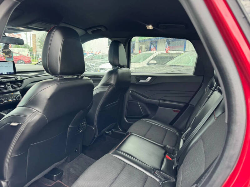 2023 Ford Escape ST-Line