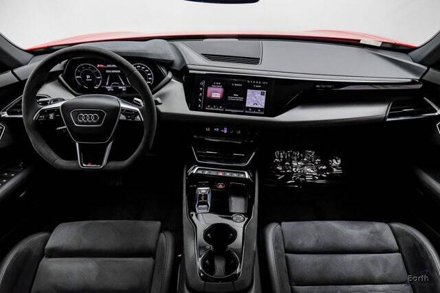 2023 Audi RS e-tron GT quattro