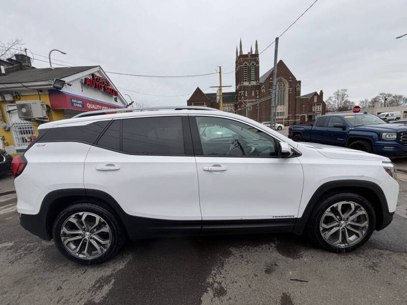 2020 GMC Terrain SLT's photo