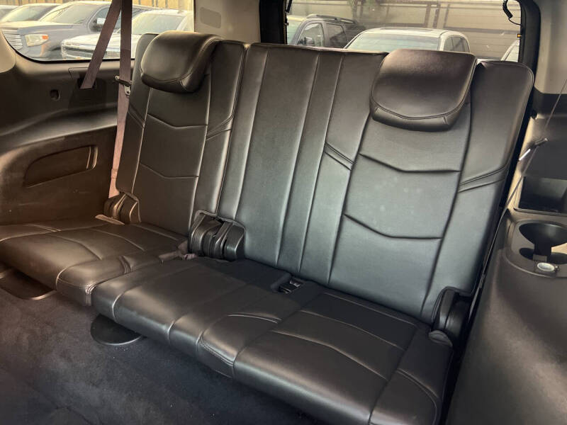 2017 Cadillac Escalade ESV Luxury