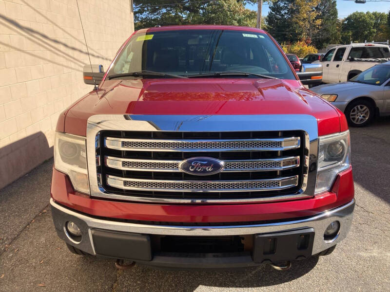 2013 Ford F-150 Lariat photo 2