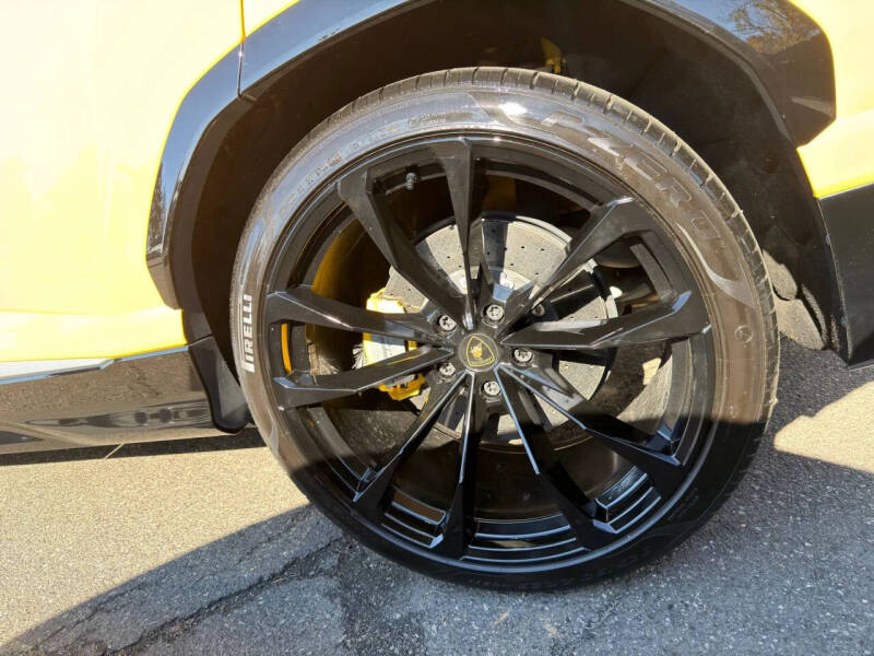 2020 Lamborghini Urus