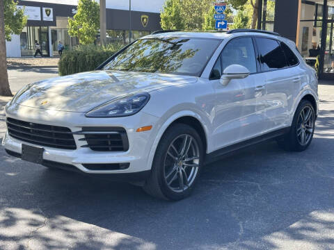 2023 Porsche Cayenne S