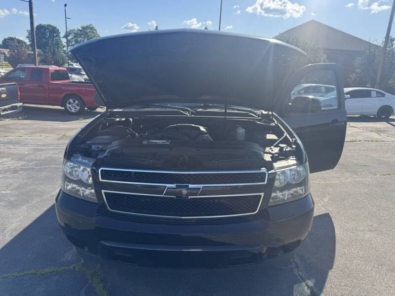2011 Chevrolet Suburban LS