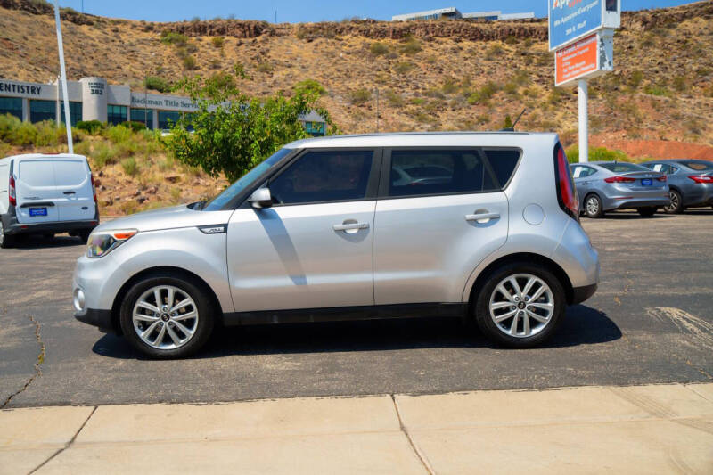2017 Kia Soul +