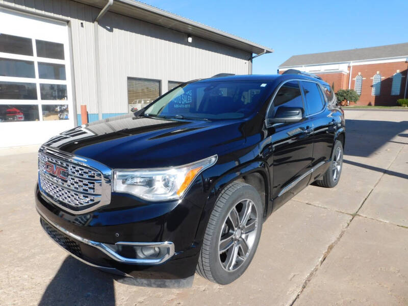 2017 GMC Acadia Denali's photo