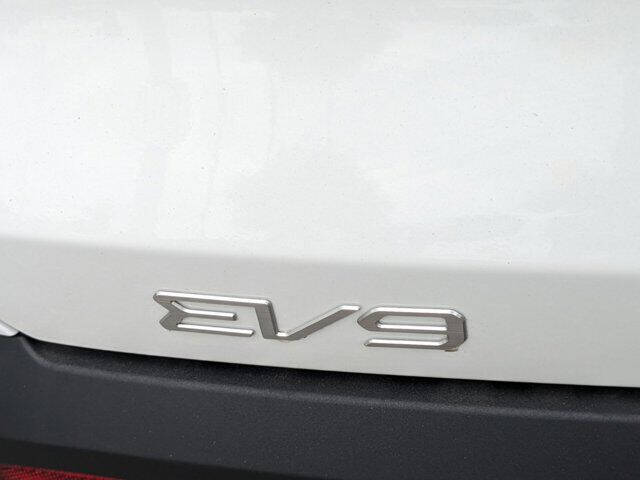 2024 Kia EV9 Light Long Range