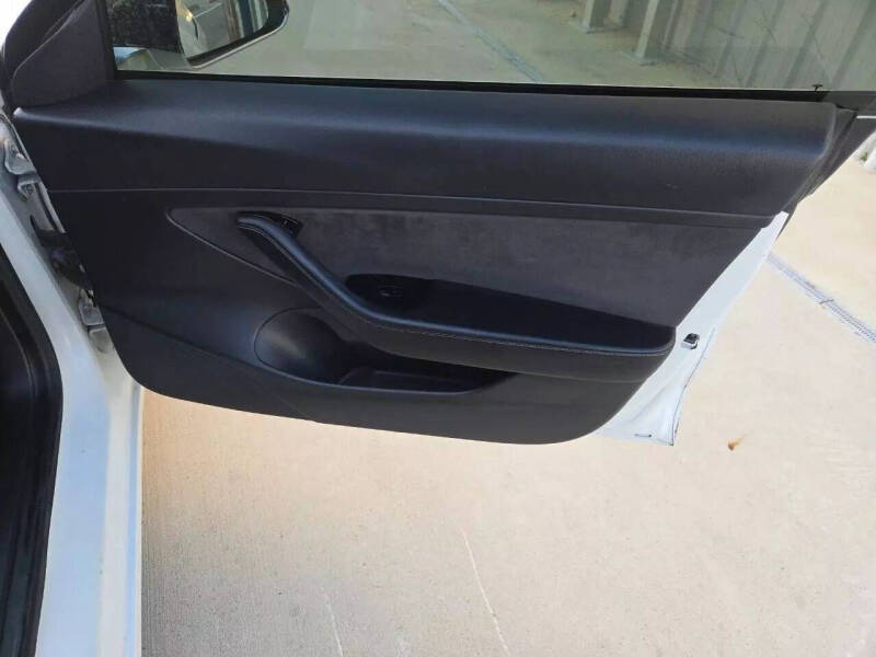 2020 Tesla Model 3 Standard Range