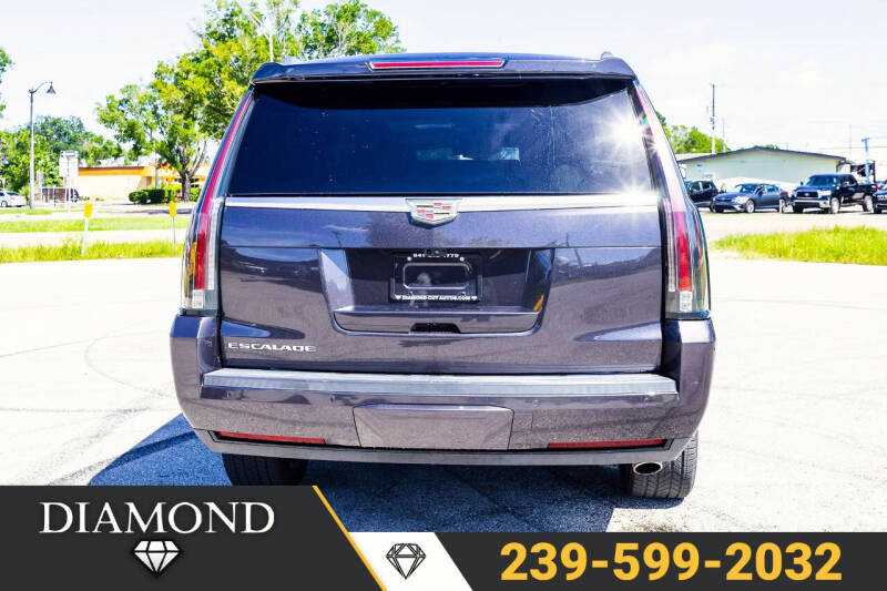 2017 Cadillac Escalade ESV Luxury