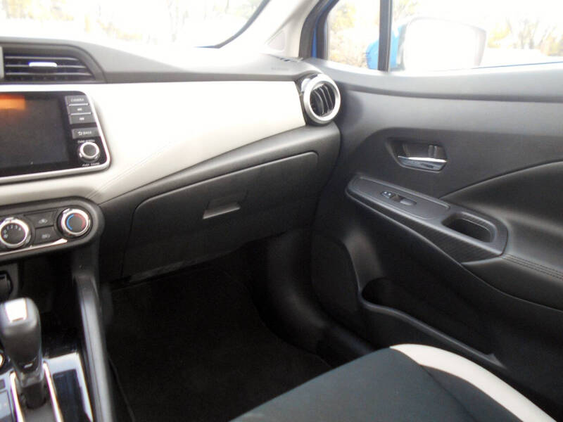 2020 Nissan Versa SV