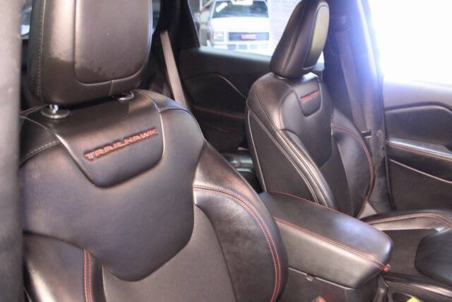 2020 Jeep Cherokee Trailhawk