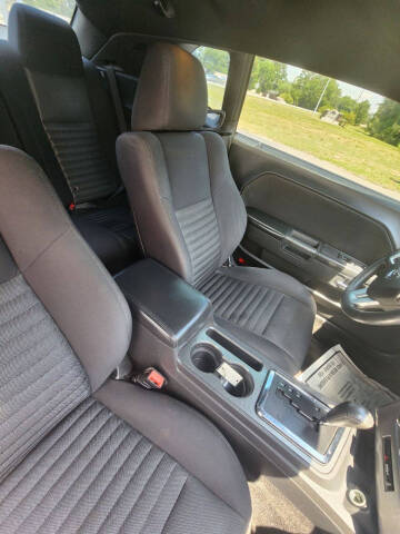 2013 Dodge Challenger R/T Plus